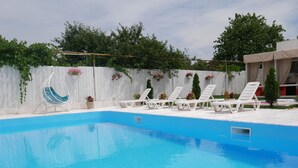 Unclassified image, 2 of 28, button - Solarhotel (Odesa)