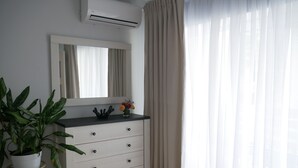 Unclassified image, 3 of 28, button - Solarhotel (Odesa)