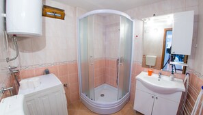 Apartment, 2 Bedrooms | Bathroom