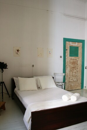 Apartment, 3 Bedrooms | 3 bedrooms, iron/ironing board, free WiFi, bed sheets - Neoclassical ART-House Bhive (Athens)