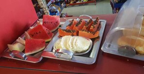 Colazione a buffet inclusa, servita tutte le mattine