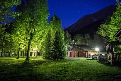 艾古斯布拉威斯露營飯店