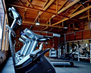 Gym - The Cape Hotel (Monrovia)