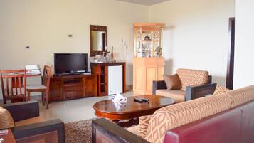 Suite ejecutiva | 1 dormitorio, caja fuerte, escritorio