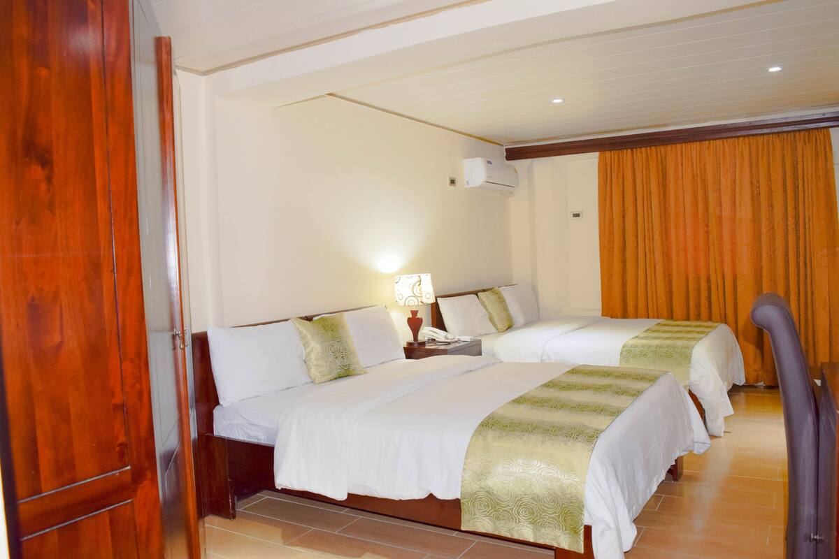 Deluxe Room | In-room safe, desk, laptop workspace, blackout drapes