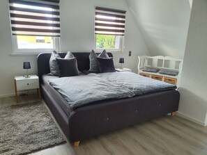 Coffre-fort, fer et planche à repasser, Wi-Fi, literie fournie