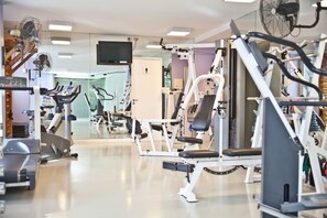 Luxury Apartment | Fitness facility - Lujosa Torre. Pool Gym (Buenos Aires)