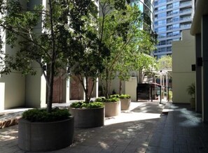 Courtyard - Lujosa Torre. Pool Gym (Buenos Aires)
