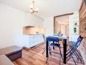 Dining - La Divaria (Le Lac) by Interhome (Tignes)