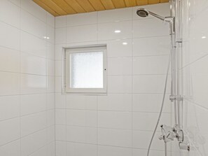 Bathroom - Metsätähti by Interhome (Sotkamo)