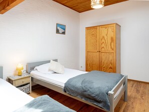 2 bedrooms, Internet