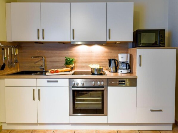 Fridge, microwave, oven, dishwasher