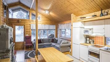 Jääkaappi, mikroaaltouuni, astianpesukone