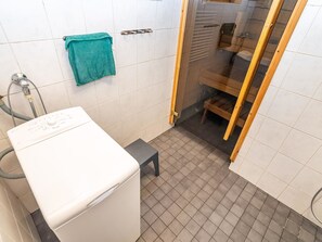 Hårtork och handdukar