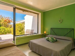 2 bedrooms
