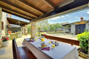 Outdoor dining