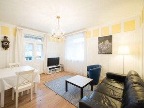 TV - Haus Altein Apartment Nr. 4 by Interhome (Davos)