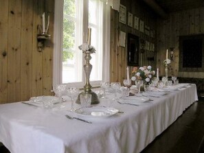 Banquet hall