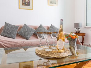 Interior - Le Rossi by Interhome (Nice)