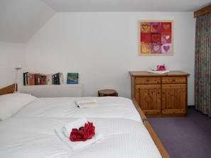 2 Schlafzimmer, Schreibtisch, Internetzugang