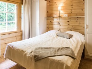 2 bedrooms, internet