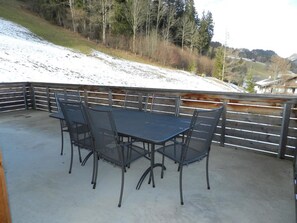 Outdoor dining - Gletscherblick, Chalet by Interhome (Zweisimmen)