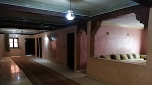 Interior entrance - Hotel Hagounia (El Ouatia)