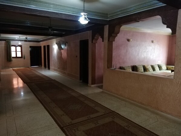 Unclassified image, 1 of 14, button - Hotel Hagounia (El Ouatia)