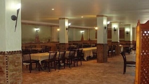 Breakfast, lunch and dinner served  - Hotel Hagounia (El Ouatia)