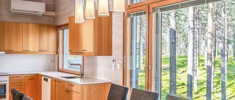 Frigorífic, microones i rentaplats