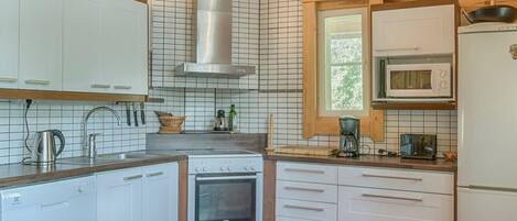 Réfrigérateur, micro-ondes, lave-vaisselle