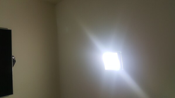 Unclassified image, 1 of 4, button