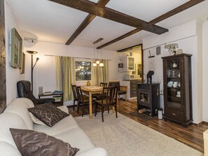 Televisión y reproductor de DVD 