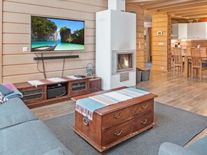 TV, DVD player