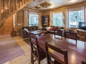 TV, DVD player - Kirikuru 2 by Interhome (Äkäslompolo)