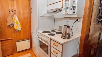 Réfrigérateur, micro-ondes, lave-vaisselle