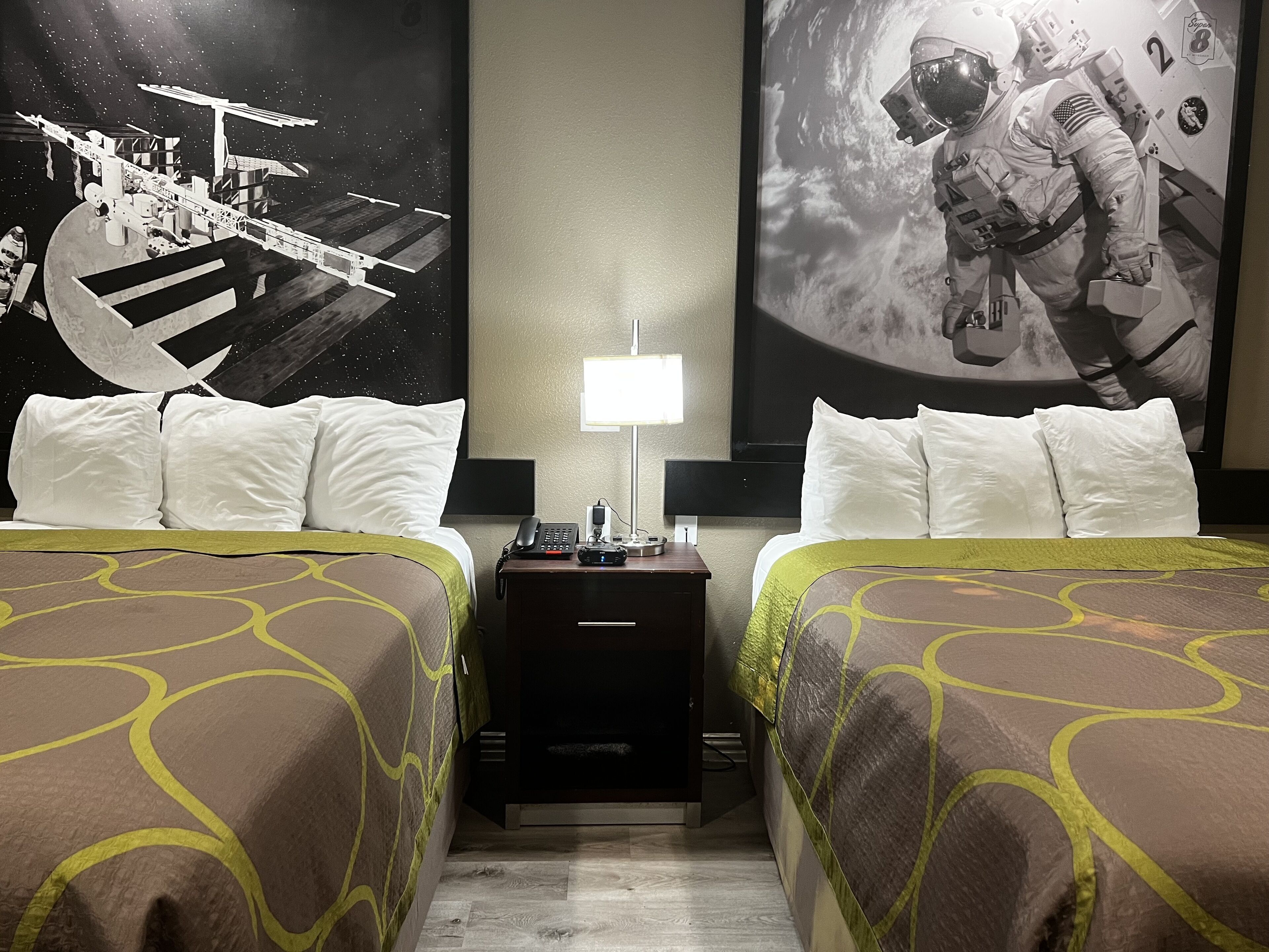 1 bedroom, individually decorated, individually furnished, desk