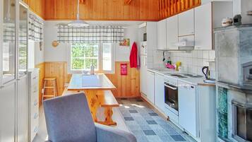 Geladeira, micro-ondas, lava-louças