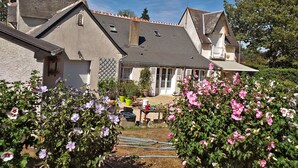 Front of property - Le Jardin de Josseline (Amboise)