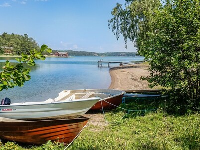 Punasotka 2 by Interhome