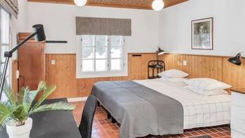 2 bedrooms, internet