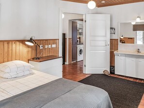 2 soveværelser, internetforbindelse