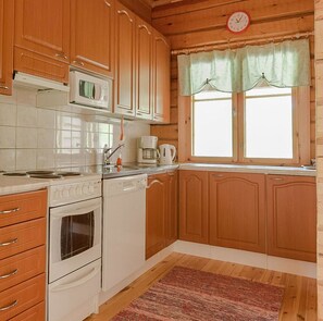 Réfrigérateur, micro-ondes, lave-vaisselle