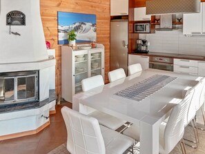 Jääkaappi, mikroaaltouuni, astianpesukone