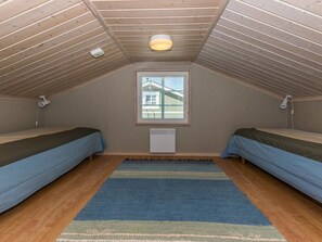 2 bedrooms
