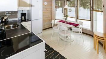 Réfrigérateur, micro-ondes, lave-vaisselle