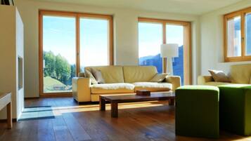 Télévision, cheminée