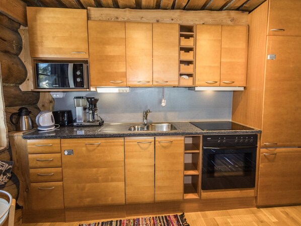 Réfrigérateur, micro-ondes, lave-vaisselle