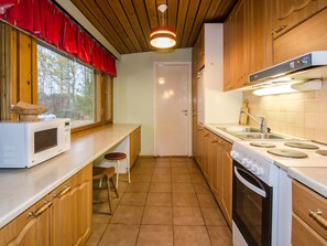 Réfrigérateur, micro-ondes, lave-vaisselle