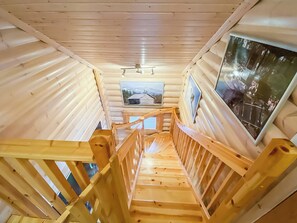 Unclassified image, 4 of 22, button - Luoston väärtin kammi by Interhome (Sodankylä)